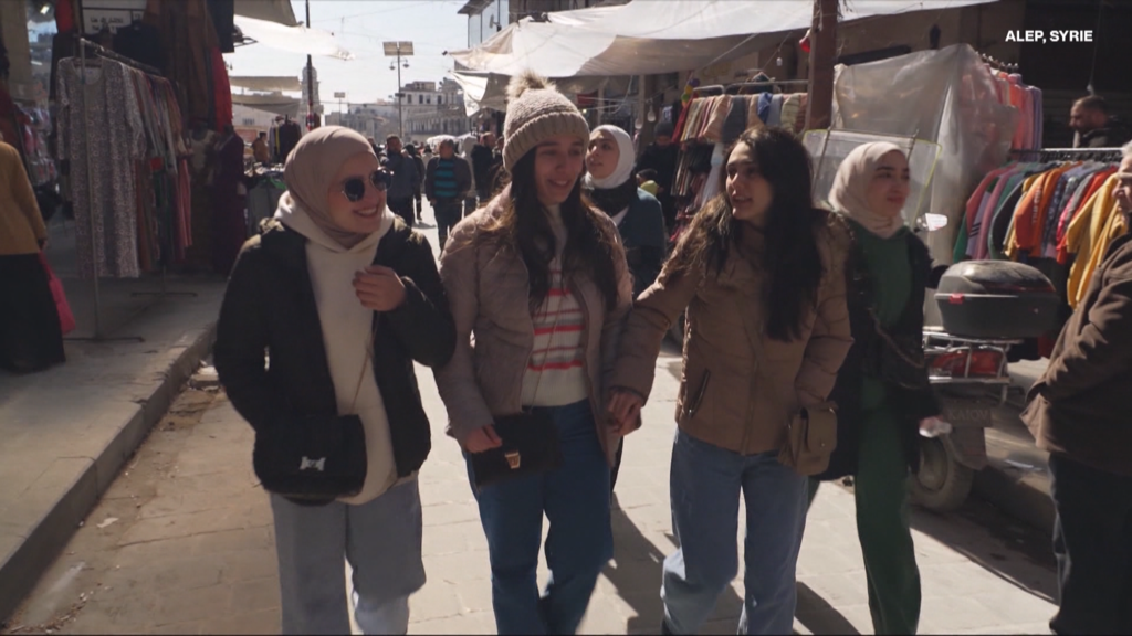 Les Syriennes, entre joie de la libération et inquiétudes pour leurs droits